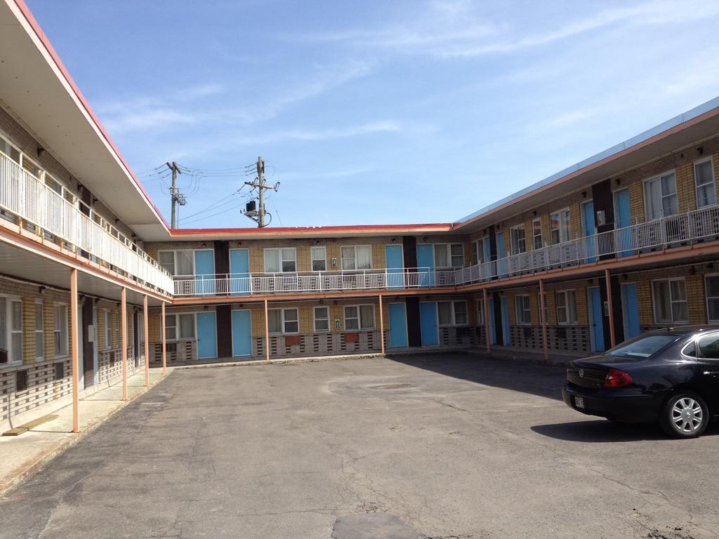 Motel Saint-Jacques Монреаль Экстерьер фото